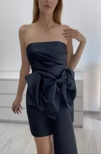 Rochie eleganta scurta din tafta neagra cu funda maxi si croiala cambrata