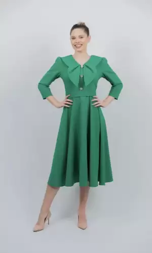 Rochie eleganta verde cu volane la bust