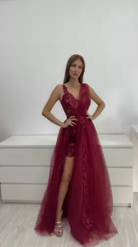 Rochie grena lunga de tull cu broderie pretioasa