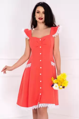 Rochie InPuff corai cu volanase la umeri si broderie aplicata