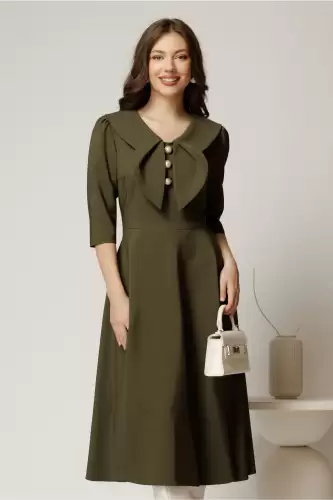 Rochie kaki clos de ocazie cu guler maxi si nasturi perluta