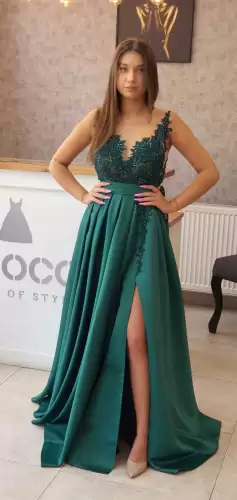 Rochie lunga din tafta cu broderie si pietre in partea superioara