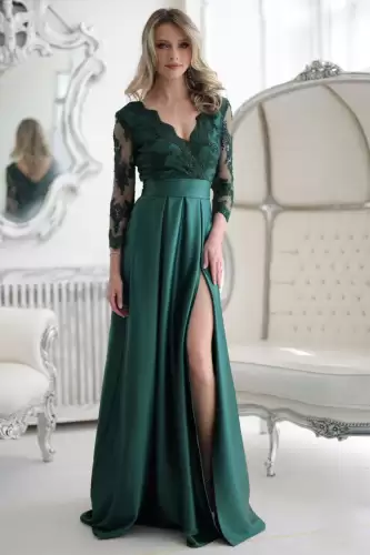 Rochie lunga din tafta verde cu broderie in partea superioara