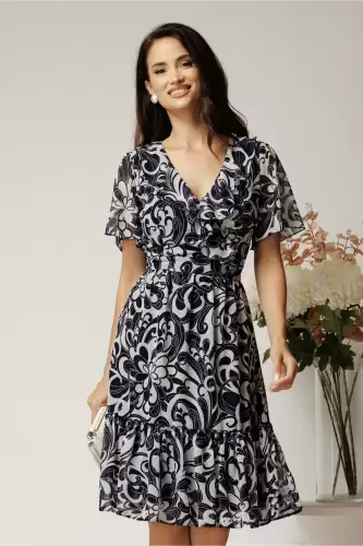 Rochie midi alba din voal cu imprimeu bleumarin si volane