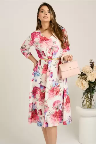 Rochie midi alba in clos din stofa cu flori fucsia si curea in talie