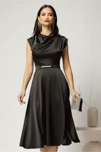 Rochie midi neagra de ocazie din satin cu pietricele mici si curea eleganta