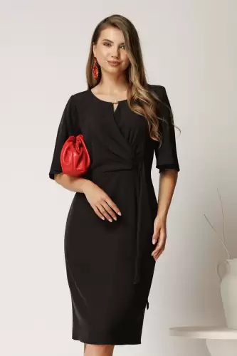 Rochie midi neagra din voal cu pliuri si volanas in talie