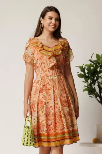Rochie midi portocalie din voal in clos cu imprimeuri