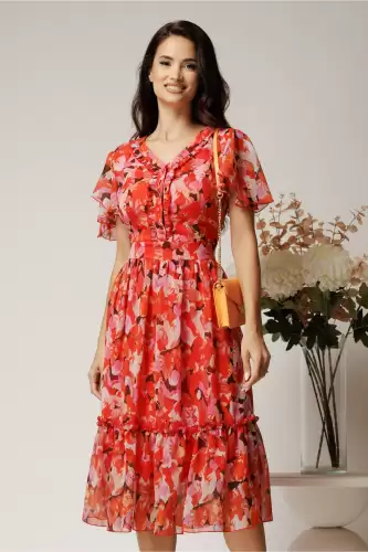 Rochie midi rosie din voal cu imprimeuri roz in clos cu volanase