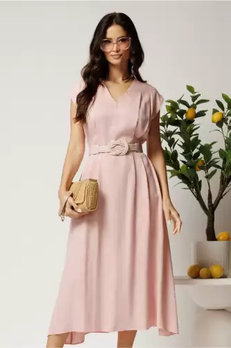 Rochie midi roz din tencel in clos cu cu pliuri si curea in talie