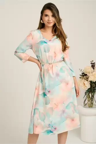 Rochie midi turcoaz in clos din stofa cu flori somon si curea in talie