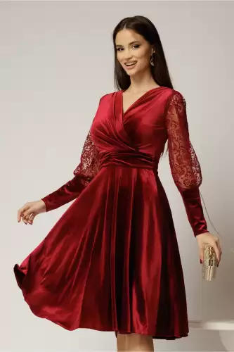 Rochie Moze eleganta din catifea burgundy cu maneci din dantela