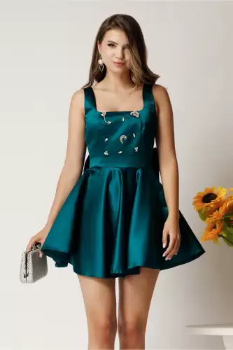 Rochie scurta eleganta turcoaz din tafta cu strasuri la bust si funda la spate