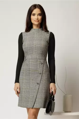 Rochie scurta in carouri gri cu nasturi pe fusta