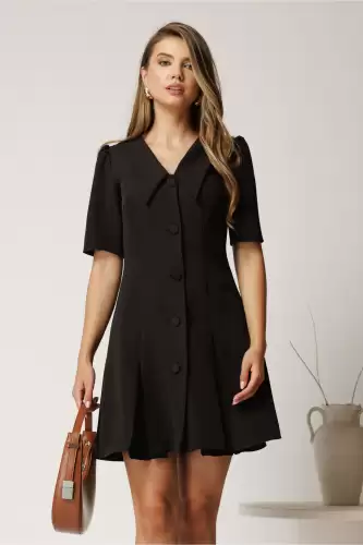 Rochie scurta neagra din stofa in clini cu nasturi si guler maxi