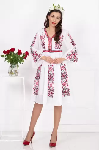Rochie traditionala din bumbac Angelica cu broderie inspirata din folclor