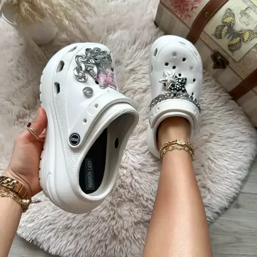 Saboti Papuci dama albi 1555