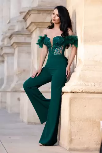 Salopeta eleganta verde evazata Leonor cu fulgi la umeri