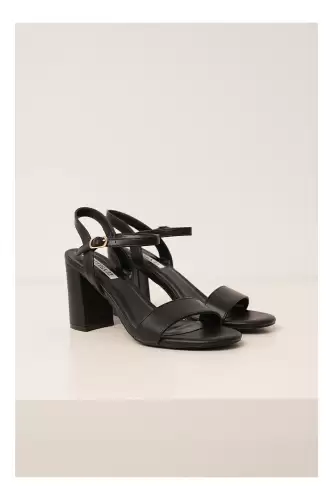 Sandale negre din piele ecologica cu toc gros