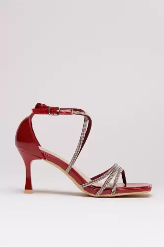 Sandale rosii cu stasuri stralucitoare
