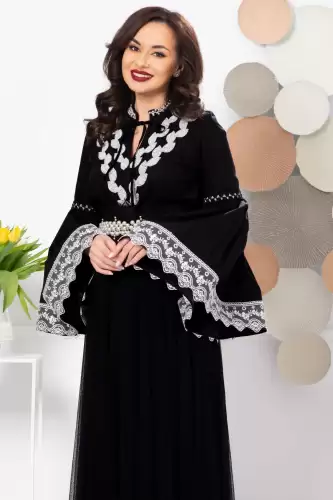 Selena - Camasa eleganta de inspiratie traditionala cu maneci tip clopot si dantela alba