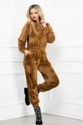 Trening trendy maron din catifea pufoasa