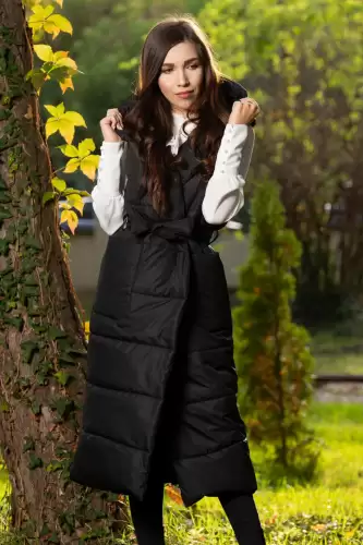 Vesta dama neagra matlasata din fas cu gluga si buzunare maxi