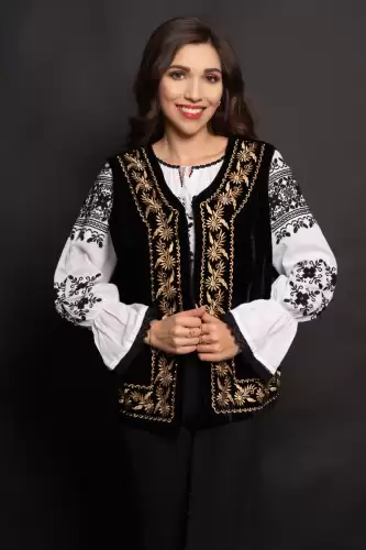 Vesta nationala Margareta din catifea cu broderie florala aurie